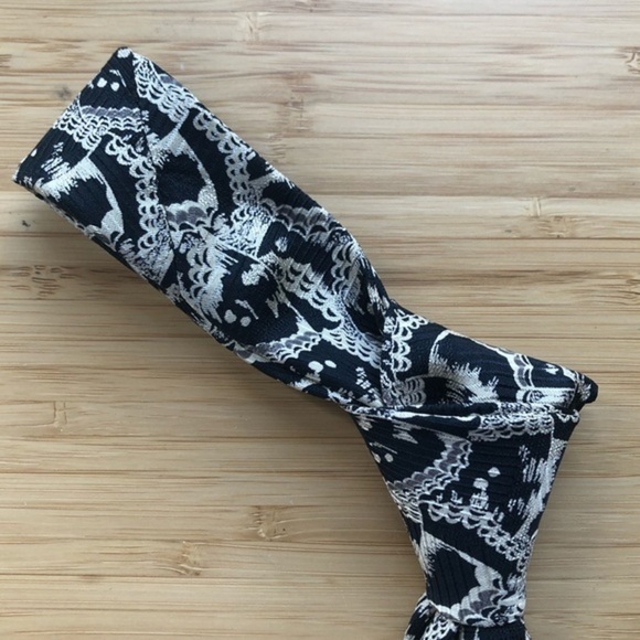 Robert Talbott for Carmel by the Sea silk neck tie - Picture 4 of 6